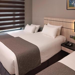 Studio Twin Extra Bed